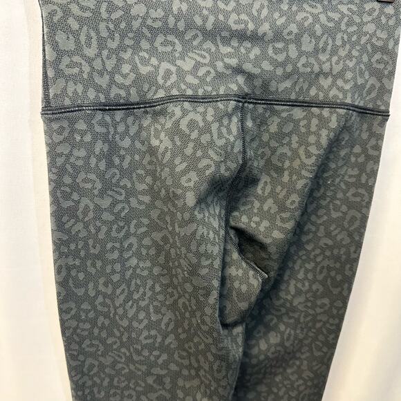 Offline by Aerie 7/8 Leggings High Rise Animal Print Black Gray Small - Picture 3 of 5